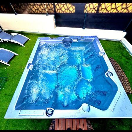 La Maison Du Faubourg Jacuzzi Vitry-le-François Екстериор снимка