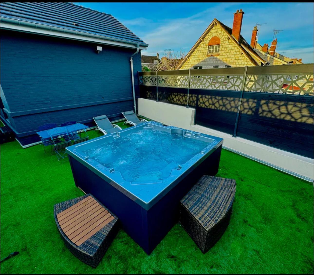 La Maison Du Faubourg Jacuzzi Vitry-le-François Екстериор снимка